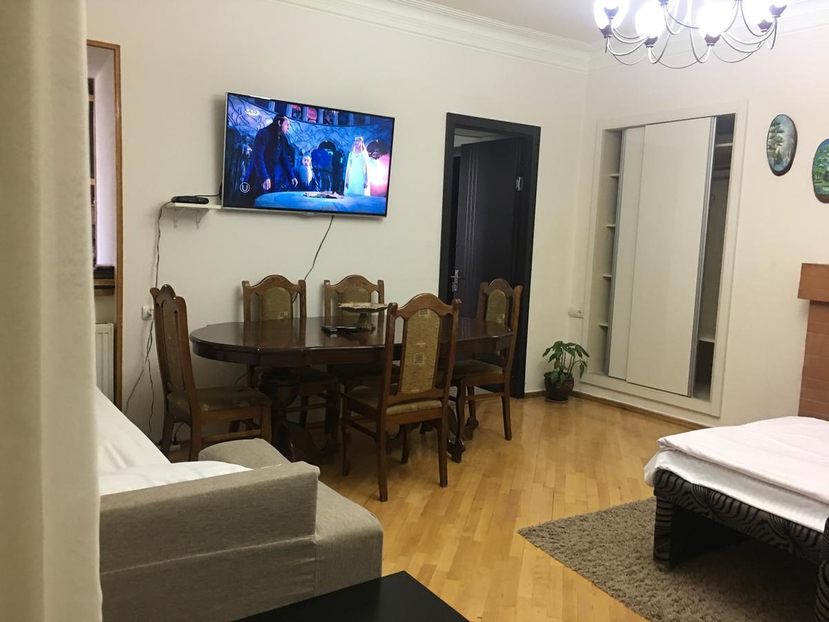 Guesthouse Zeinabi 트빌리시 외부 사진