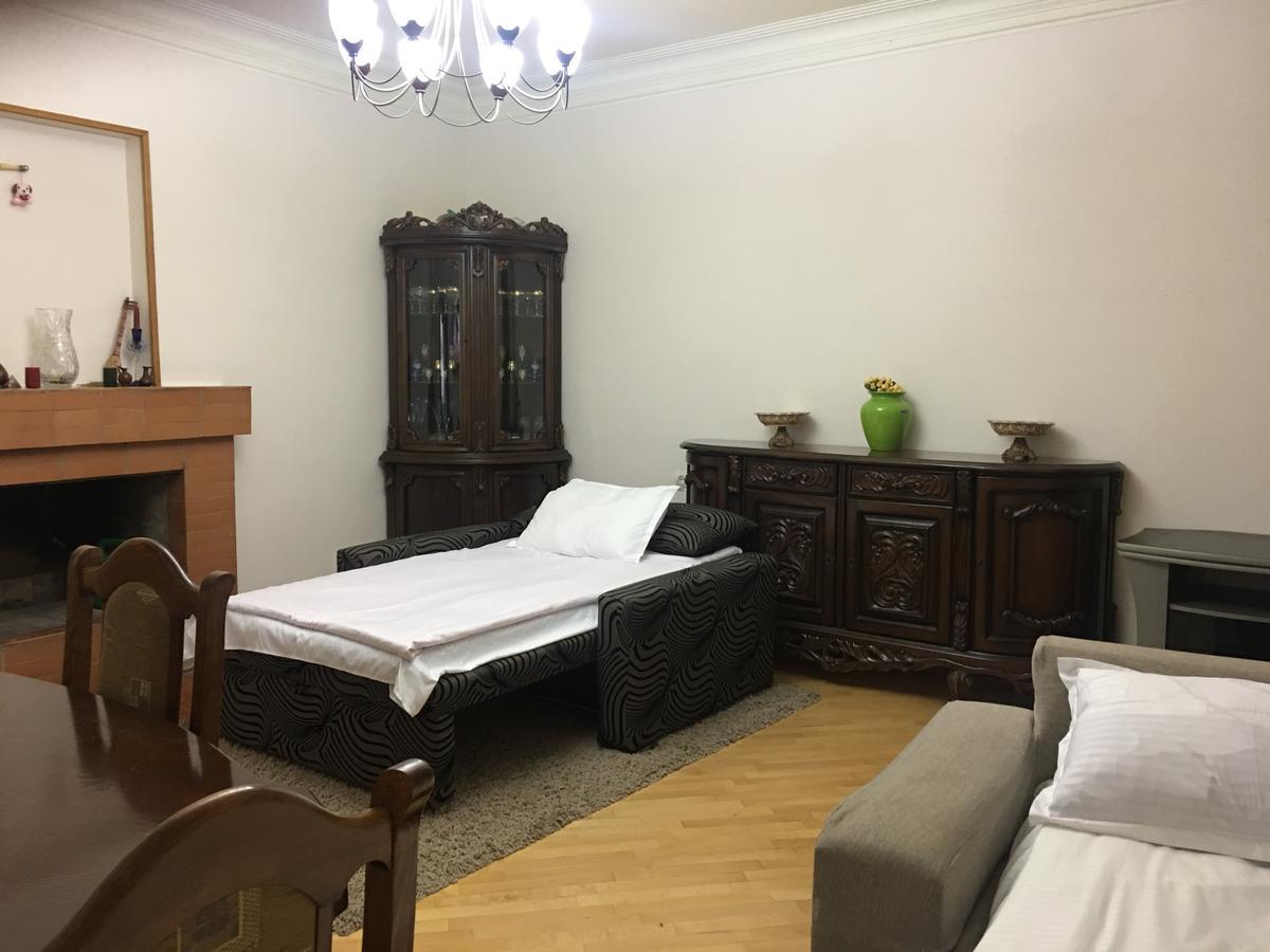 Guesthouse Zeinabi 트빌리시 외부 사진