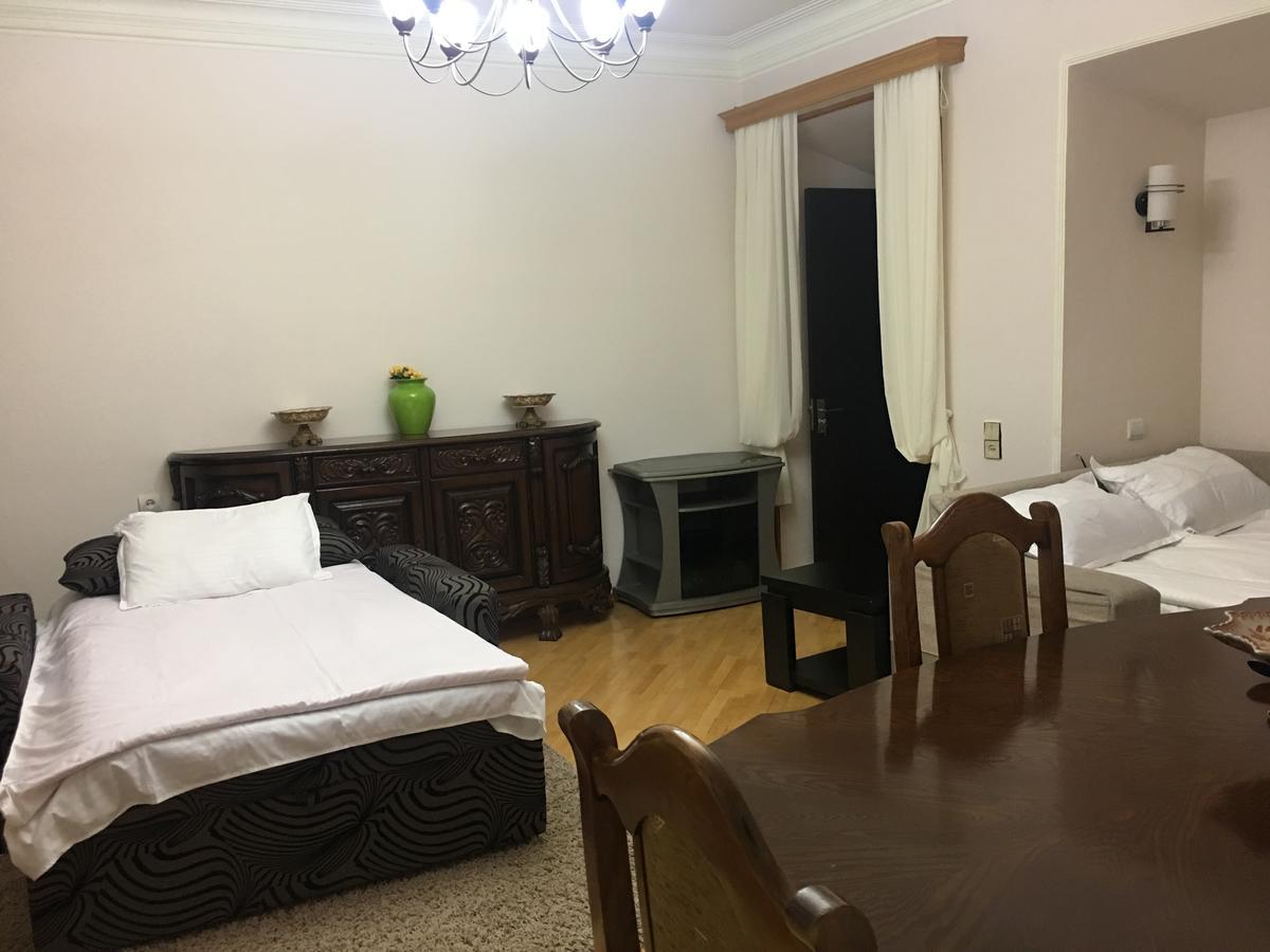 Guesthouse Zeinabi 트빌리시 외부 사진