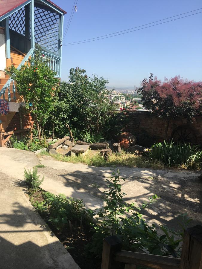 Guesthouse Zeinabi 트빌리시 외부 사진