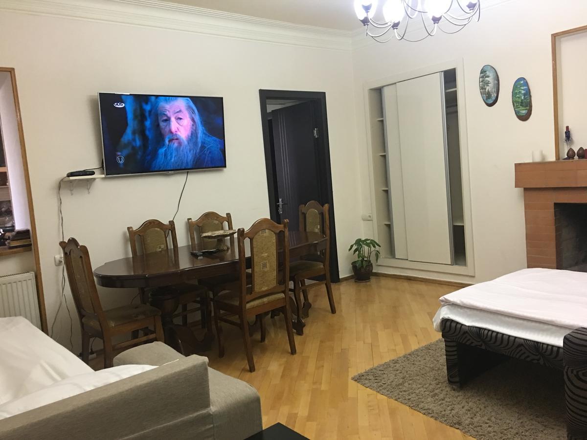 Guesthouse Zeinabi 트빌리시 외부 사진