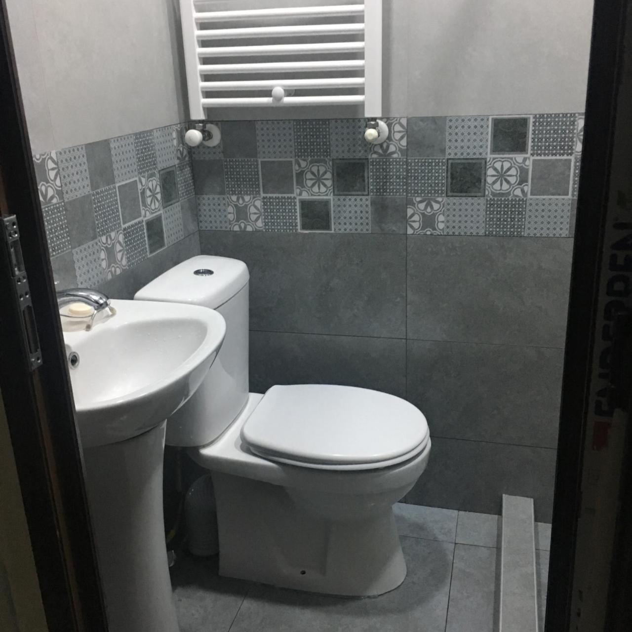 Guesthouse Zeinabi 트빌리시 외부 사진